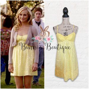 Caroline Forbes' Bcbgmaxazria Yellow Sundress
